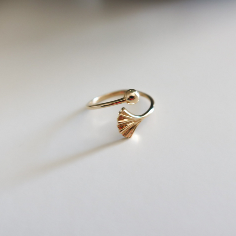 14K Solid Yellow Gold Clam Cuff Ring