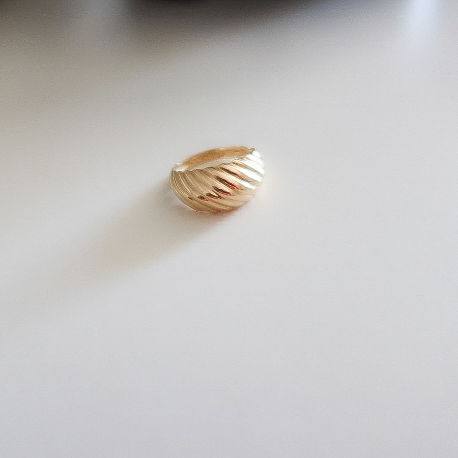 14K Solid Yellow Gold Puff Croissant Ring