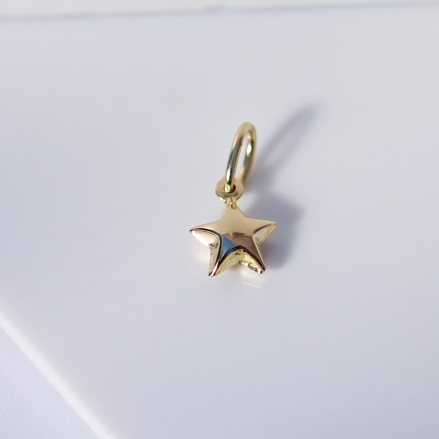 14K Solid Yellow Gold Star Pendant