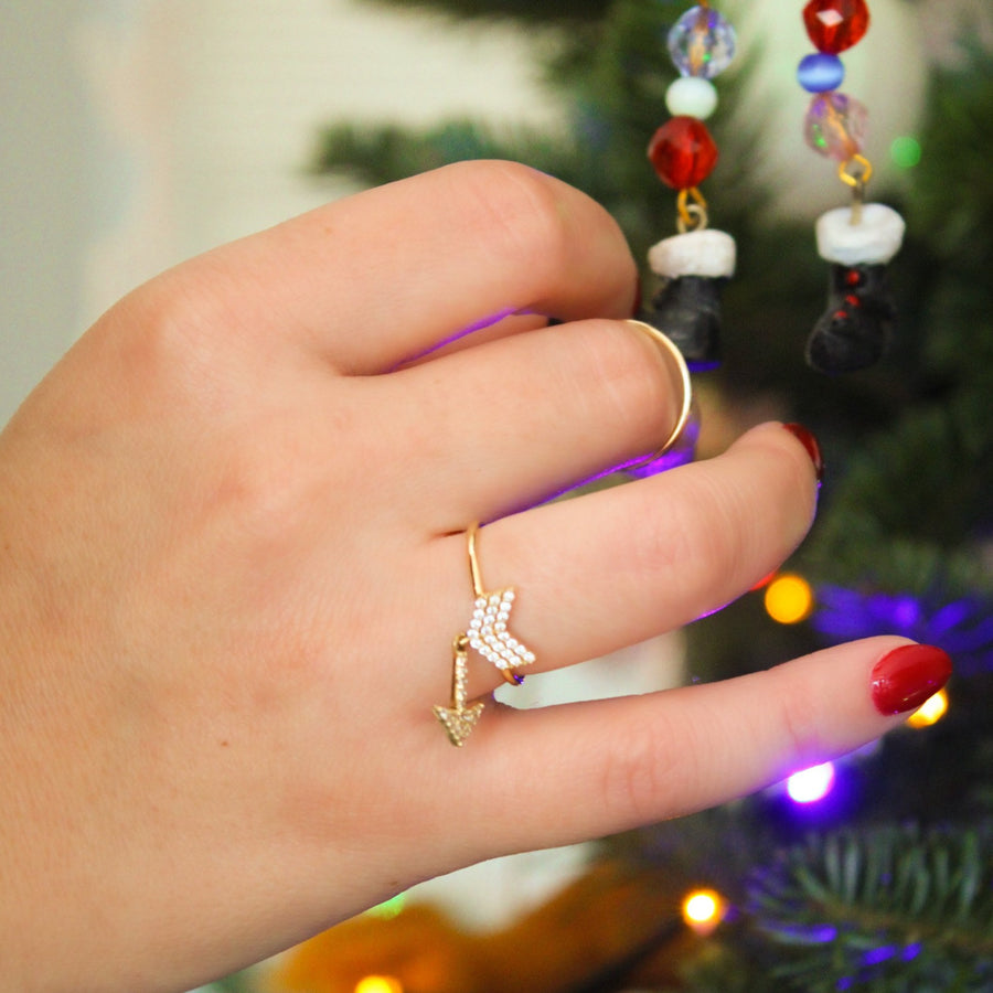 14K Solid Yellow Gold CZ Arrow Ring